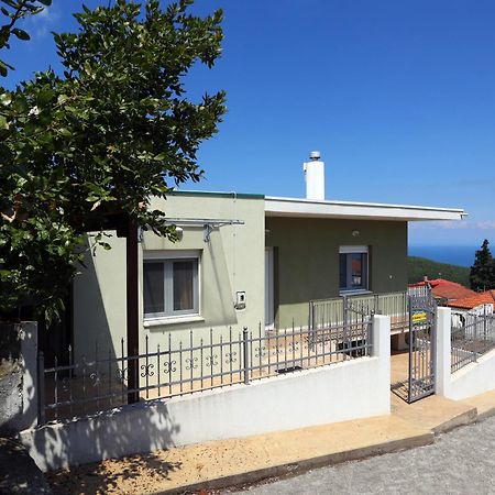 Olympus Beach Aigani Family House 外观 照片